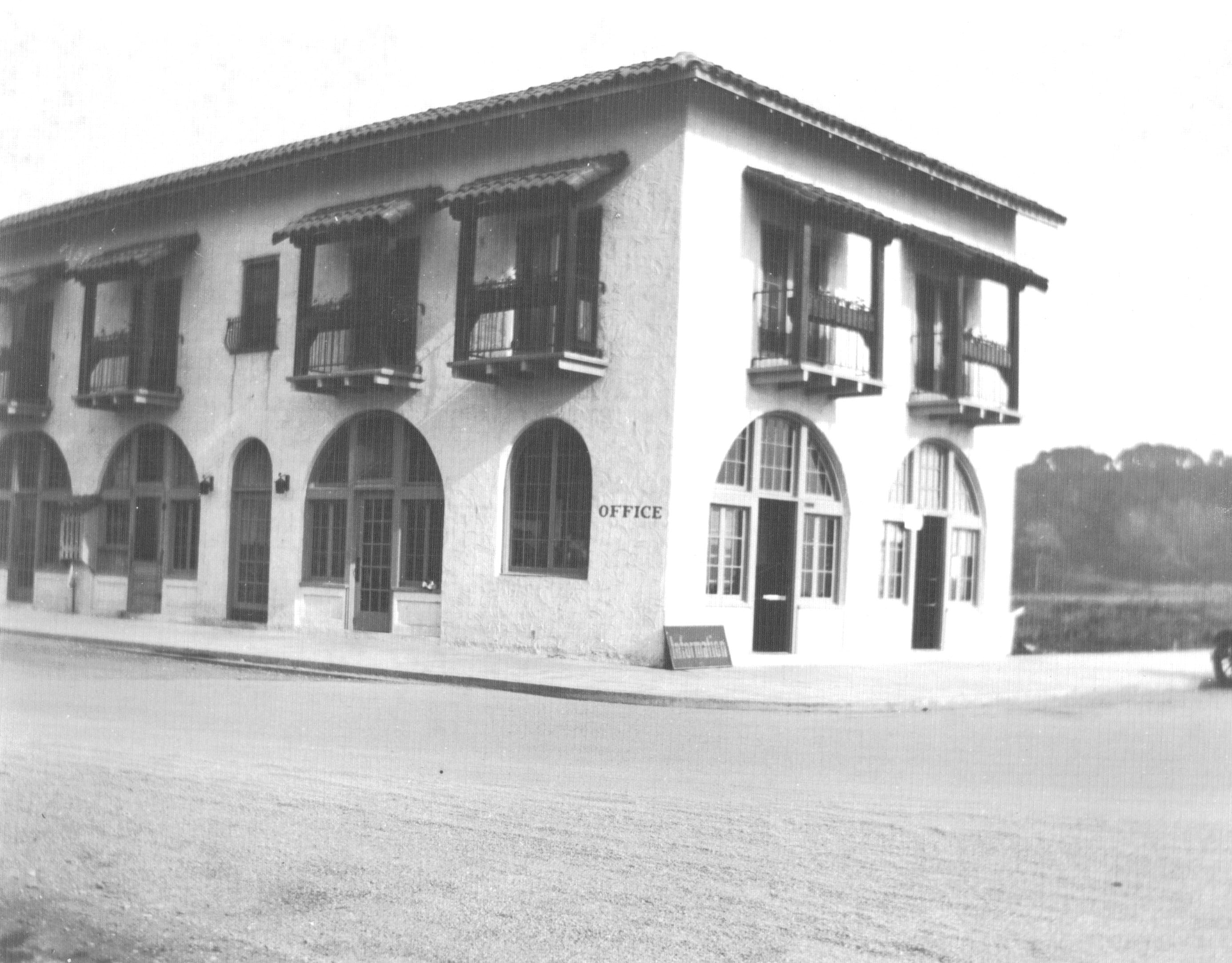 The Sea Breeze Tavern of Rio Del Mar Aptos History Museum